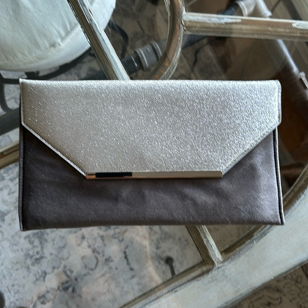 Clutch purse